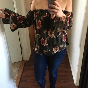 J Roberts off the shoulder olive floral blouse